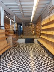 Alquiler Local Comercial en Carrer gran de gr�cia 217. Amplio local, ideal para cualquier tipo de negocio