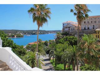 Maison à Centre Històric. Casa con local comercial situada al lado del puerto de  mahón