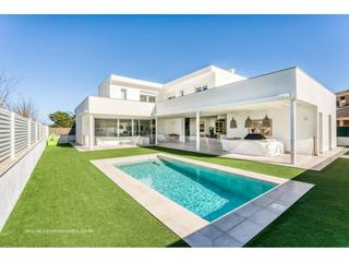 Xalet a Malbúger-Camí d´en Barrotes. Chalet de diseño en una de las mejores urbanizaciones de mahón,