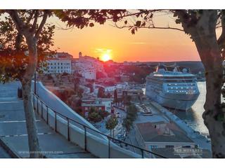 Apartament a Centre Històric. Duplex en primera línea en el puerto de mahón