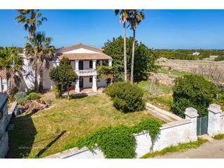 Mas à Sant Lluís-S´Ullestrar-Torret. Casa de campo en venta en caserío torret