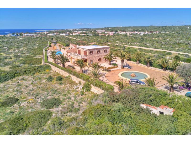 Foto e07c18a3-ba4c-4074-bcb5-2089077702d4. Chalet avec parking dans Biniancolla-Punta Prima Sant Lluís