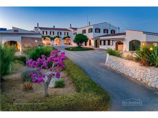 Propriété à Alaior Poble. Auténtica finca menorquina con vistas al mar y acceso a la playa