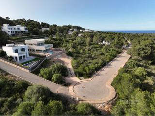 Solar industrial a Coves Noves. Parcela en la mejor zona de la costa norte de menorca