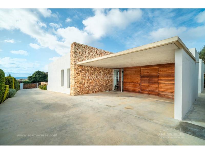 Foto 0443c711-d393-4518-8dd1-0d518f3801b0. Chalet exclusivo chalet de diseño vanguardista con vistas al mar en binidalí en Maó