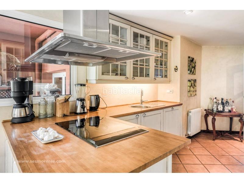 Foto 78aa5f39-6f3b-41bb-bd70-942f4498d52b. Chalet villa de lujo a pocos metros de la playa en Sant Lluís