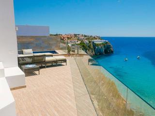 Xalet a Cala en Porter. Espectacular chalet con vista al mar en el acantilado de calan p