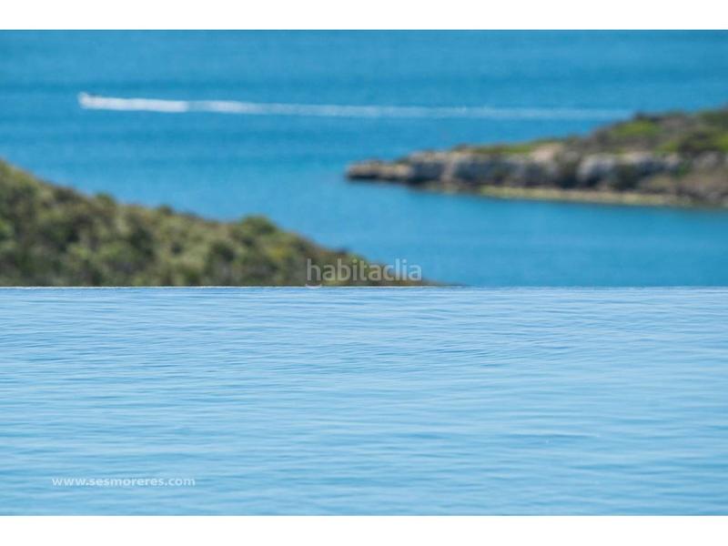 Foto 18b9843b-f751-4da2-ad99-dd56fd30a343. Xalet amb piscina a Cala Llonga-Sa Mesquida Maó