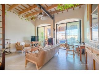 Maison à Avinguda Menorca-Sínia Costabella. Encanto modernista en el corazón de mahón