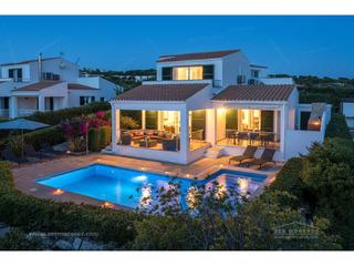Xalet a Na Macaret. Chalet  con licencia turística y vistas al mar en cala molí