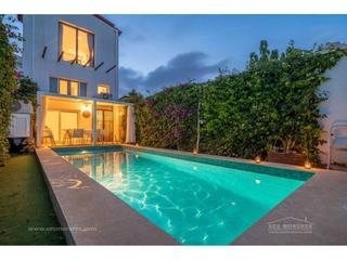 Casa a Malbúger-Camí d´en Barrotes. Casa reformada con patio y piscina en mahón