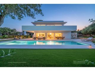 Chalet en Binibèquer. Excepcional chalet de diseño de nueva construcción con vistas al