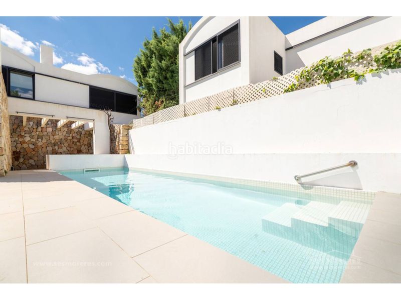 Foto fd8009f9-70eb-44b6-a83c-cc6c679d3197. Xalet amb aparcament piscina a Cala Blanca Ciutadella de Menorca