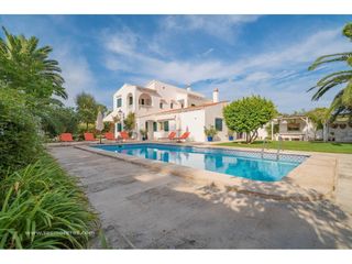 Chalet in Trebalúger. Exclusiva casa de campo menorquina rodeada de naturaleza