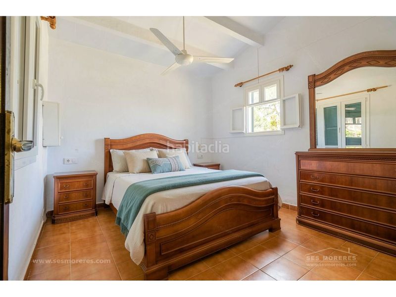 Foto d11169cc-b943-4072-a06e-8996085fcf8c. Xalet amb piscina a Port d´Addaia Es Mercadal