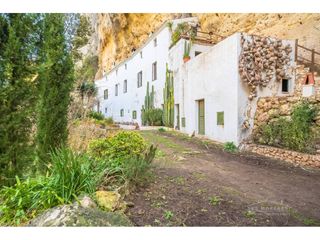 Fondo rustico in Ciutadella. Finca rústica en venta en menorca con dos viviendas y un entorno