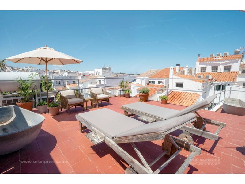 Foto d679dee8-b201-47f9-91ff-cea1d973c4f0. Casa amb calefacció aparcament a Centre Històric Maó / Mahón