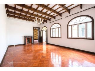 Apartment in Centre Històric. Piso señorial con carácter original en el centro histórico de ma