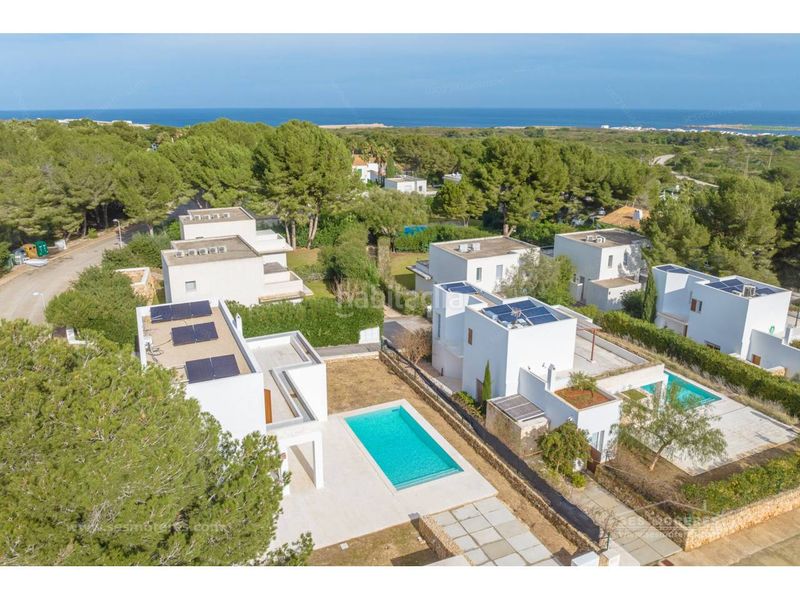 Foto 4493ef4f-5318-48b6-917f-aab073debe53. Xalet amb piscina a Coves Noves Es Mercadal
