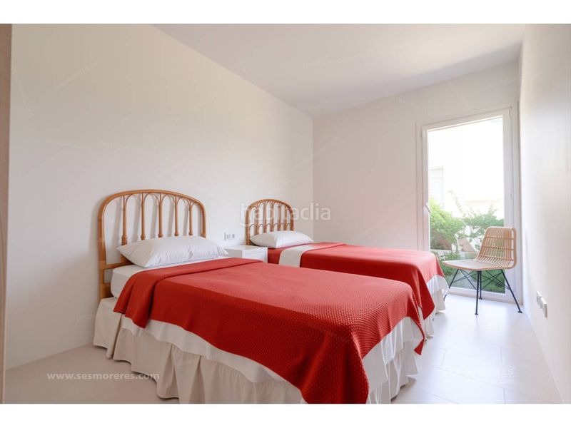 Foto dd1cf66a-c35c-4a88-9d0c-35d3a1d83e55. Xalet amb piscina a Coves Noves Es Mercadal