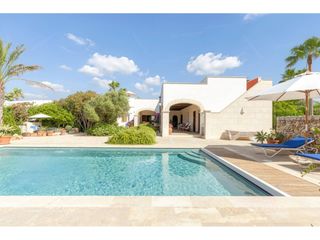Xalet a Cap d´en Font-Binissafúller. Exclusiva villa en cap den font con vistas al mar y piscina