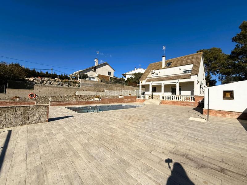 Foto ab796739-809f-41c3-8af1-6ab982b947ae. Casa  4 vientos completamente reformada con piscina en lliça d'amunt en Lliçà d´Amunt