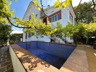 Xalet  Carrer vall d'aran. Venta casa 4 vientos en zona de castell, palau-solit i plegaman