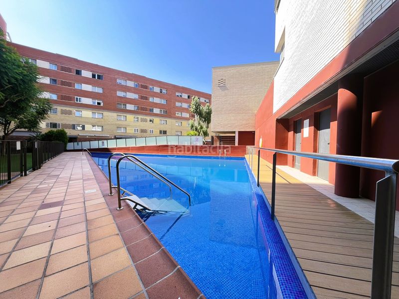 Foto 9a1a2ce3-3d1e-47d7-a46a-f40dc4d46799. Pis amb calefacció aparcament piscina a Bon Pastor Barcelona