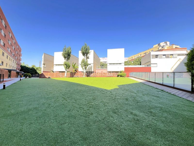 Foto c1048ae8-0de4-48d4-bf93-1afdfa77346c. Pis amb calefacció aparcament piscina a Bon Pastor Barcelona