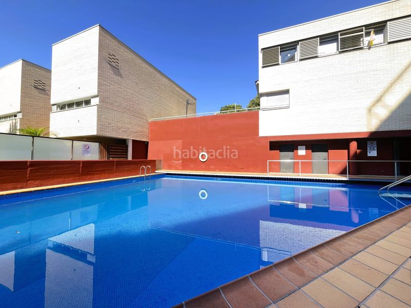 Foto e4801c72-3b47-47cc-b94a-2c2419862022. Pis amb calefacció aparcament piscina a Bon Pastor Barcelona