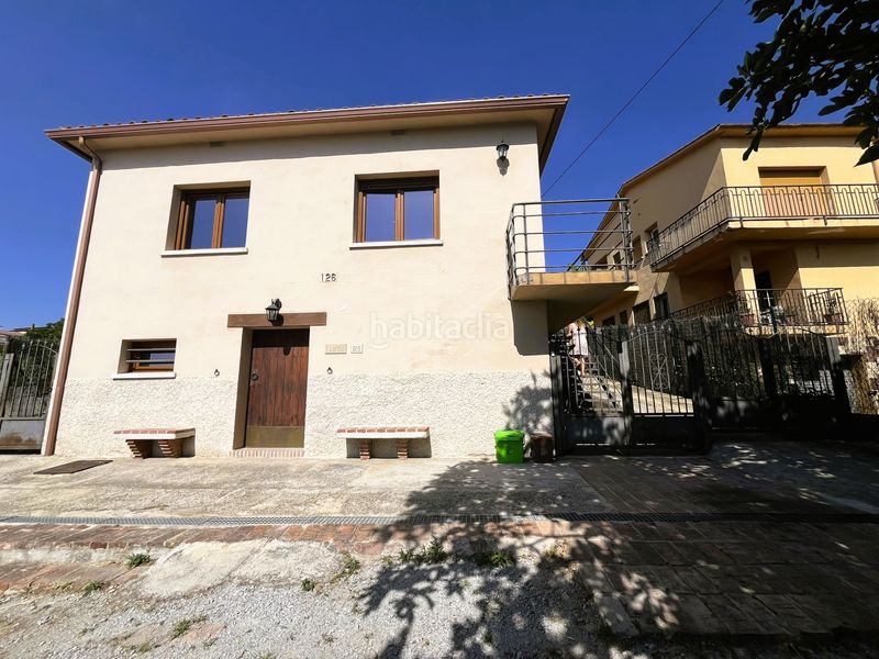 Foto 3045875f-9291-4f18-b04b-7dfe92f5679f. Casa amb xemeneia calefacció a Palau-solità i Plegamans