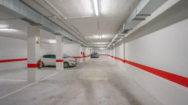 Foto 0bd438ca-a89f-4cfc-b9fc-e4dda2ccb822. Miete autoparkplatz in avenida de juan pablo ii 31 in Granada