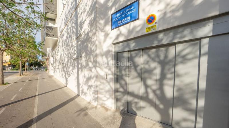 Foto ee9d9295-9a51-4a2b-bf21-48ad2380cdd3. Miete autoparkplatz in avenida de juan pablo ii 31 in Granada