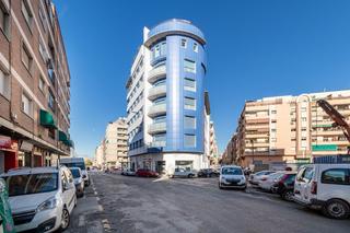 Aparcament cotxe en Arabial 545