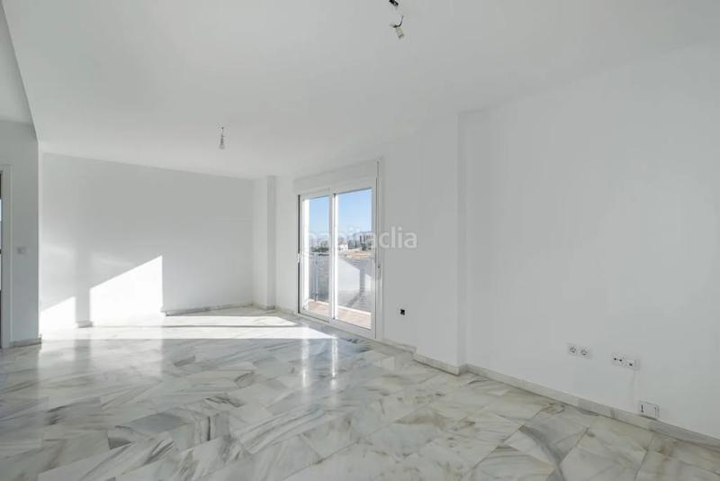 Foto 0085b85b-d3dd-478a-8dd8-8356316f4588. Casa in calle serrallo 33 in Gójar