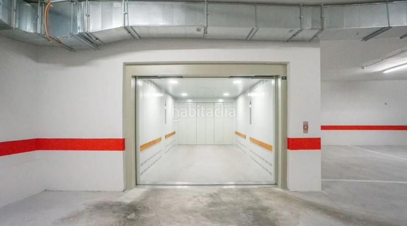 Foto 6ec5742e-3a95-4fdb-85bf-d4ad7584fb91. Autoparkplatz in avenida de juan pablo ii 31 in Av. F. Garcia Lorca - Nueva Estación Autobuses Granada