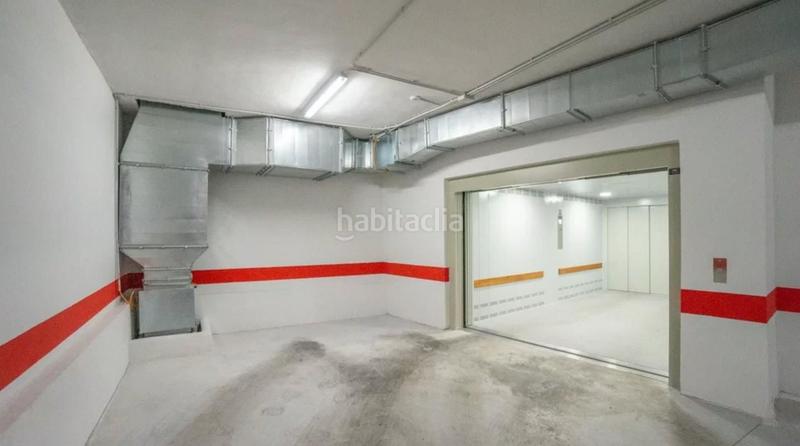 Foto c8254609-6315-4a8c-891b-67303f7cddfc. Autoparkplatz in avenida de juan pablo ii 31 in Av. F. Garcia Lorca - Nueva Estación Autobuses Granada