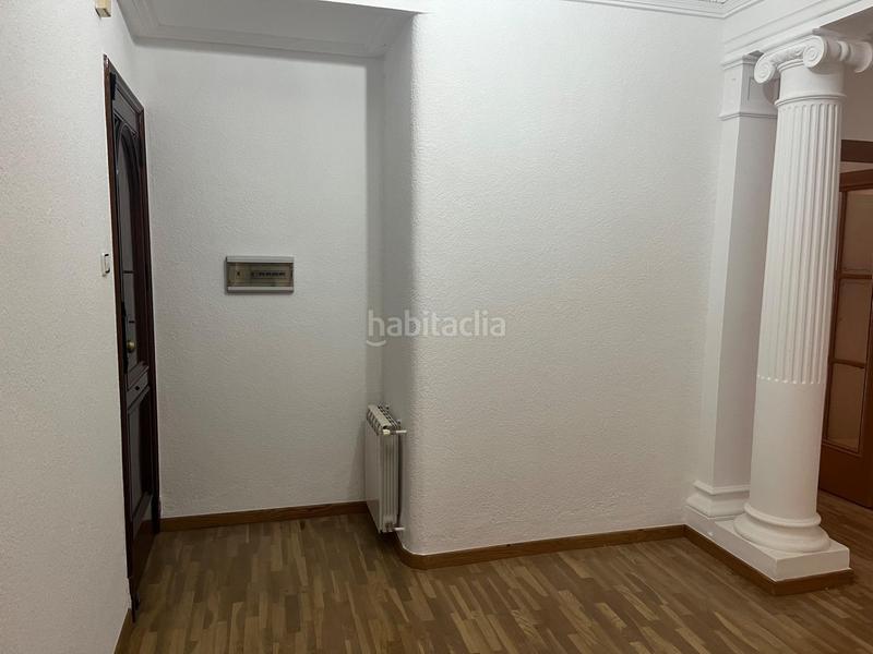 Foto 5050f4b3-f34c-4461-93c8-d3416bbc01c1. Miete etagenwohnung in Gran Via Valencia