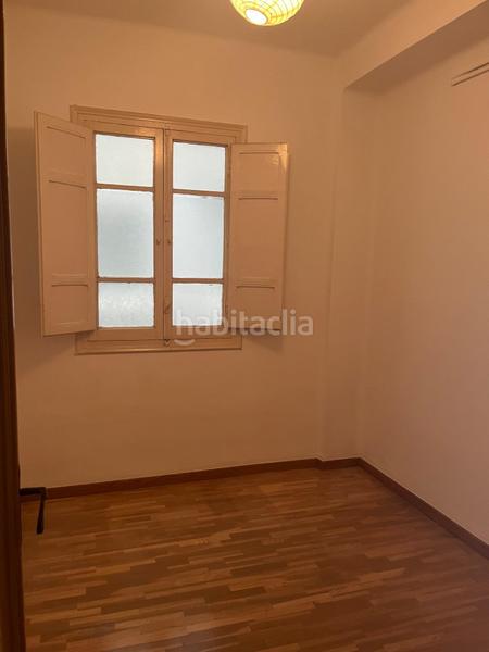 Foto 95a42582-8415-40a1-a865-b30f42357115. Rent flat in Gran Via Valencia