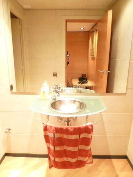 Foto 1d8d8f03-dc91-4322-9f72-7dc1f8f949f3. Bureau avec chauffage dans Tres Torres Barcelona