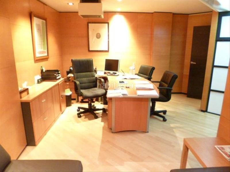 Foto 470df89a-e14d-48bc-8c50-ec802bd02d1d. Büro mit heizung in Tres Torres Barcelona