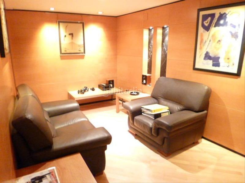 Foto c09bffa4-de88-4076-87cb-293409c28e4f. Ufficio con riscaldamento in Tres Torres Barcelona