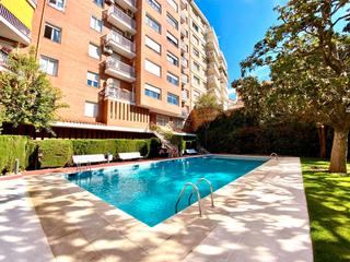 Pis a Putget - Farr. Piso familiar de 140 m2 en st. gervasi con zona comunitaria y pi