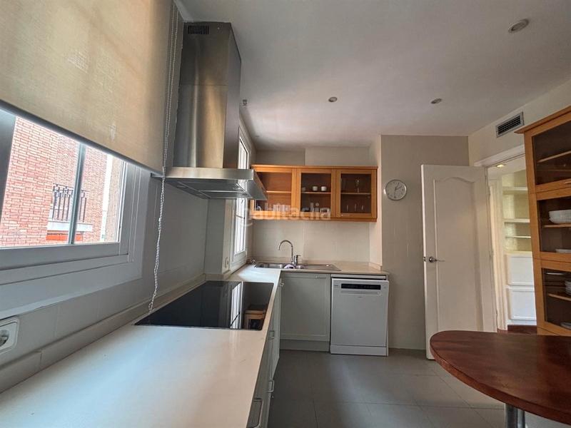 Foto fd46d55c-1c44-4bf4-a066-f5c29004cc7f. Rent flat with heating in Tres Torres Barcelona