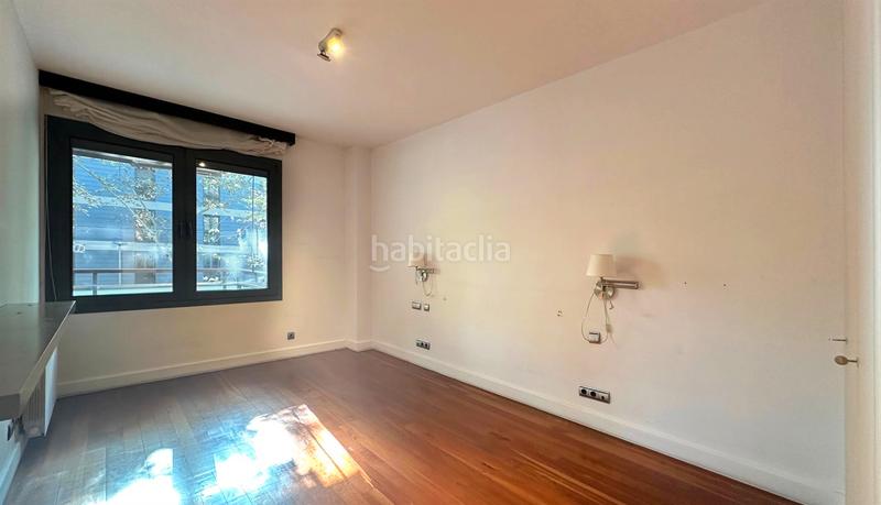 Foto b0f152bd-97ab-4b34-975c-6939e57bfc50. Piso fantástico piso con piscina comunitaria en paseo bonanova en Barcelona