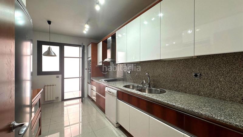 Foto b941d8f7-a4fe-4838-b0ee-208bad071084. Piso fantástico piso con piscina comunitaria en paseo bonanova en Barcelona