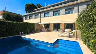 Haus in Sant Gervasi - Bonanova. Fantástica casa con piscina en sarrià