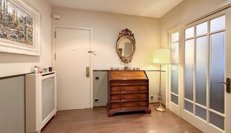 Foto 38674c3e-513c-496b-9beb-556dc6807a89. Pis amb xemeneia calefacció piscina a Pedralbes Barcelona