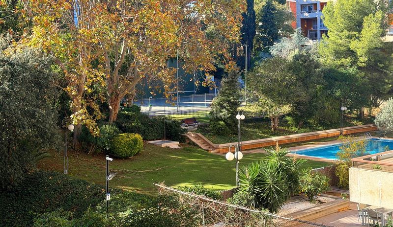 Foto 77a85d9c-40c5-47dc-ba5e-77bc0c5de94d. Pis amb xemeneia calefacció piscina a Pedralbes Barcelona