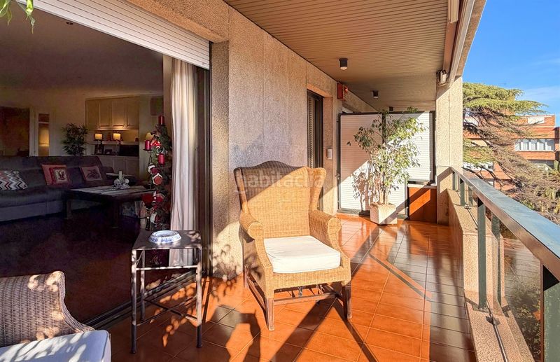 Foto 82b18235-8fe6-4691-97de-fe34e2d50477. Pis amb xemeneia calefacció piscina a Pedralbes Barcelona